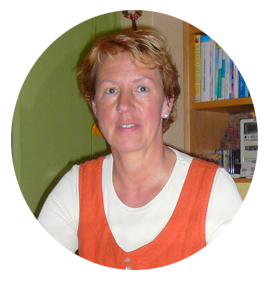 Monika Krugjohann-Heinrich lächelt freundlich in die Kamera